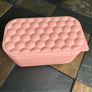 Peach Color Silicone Honeycomb Ice Tray with Storage Container